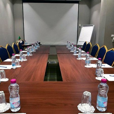 Tulip Inn Naya Algiers Екстер'єр фото