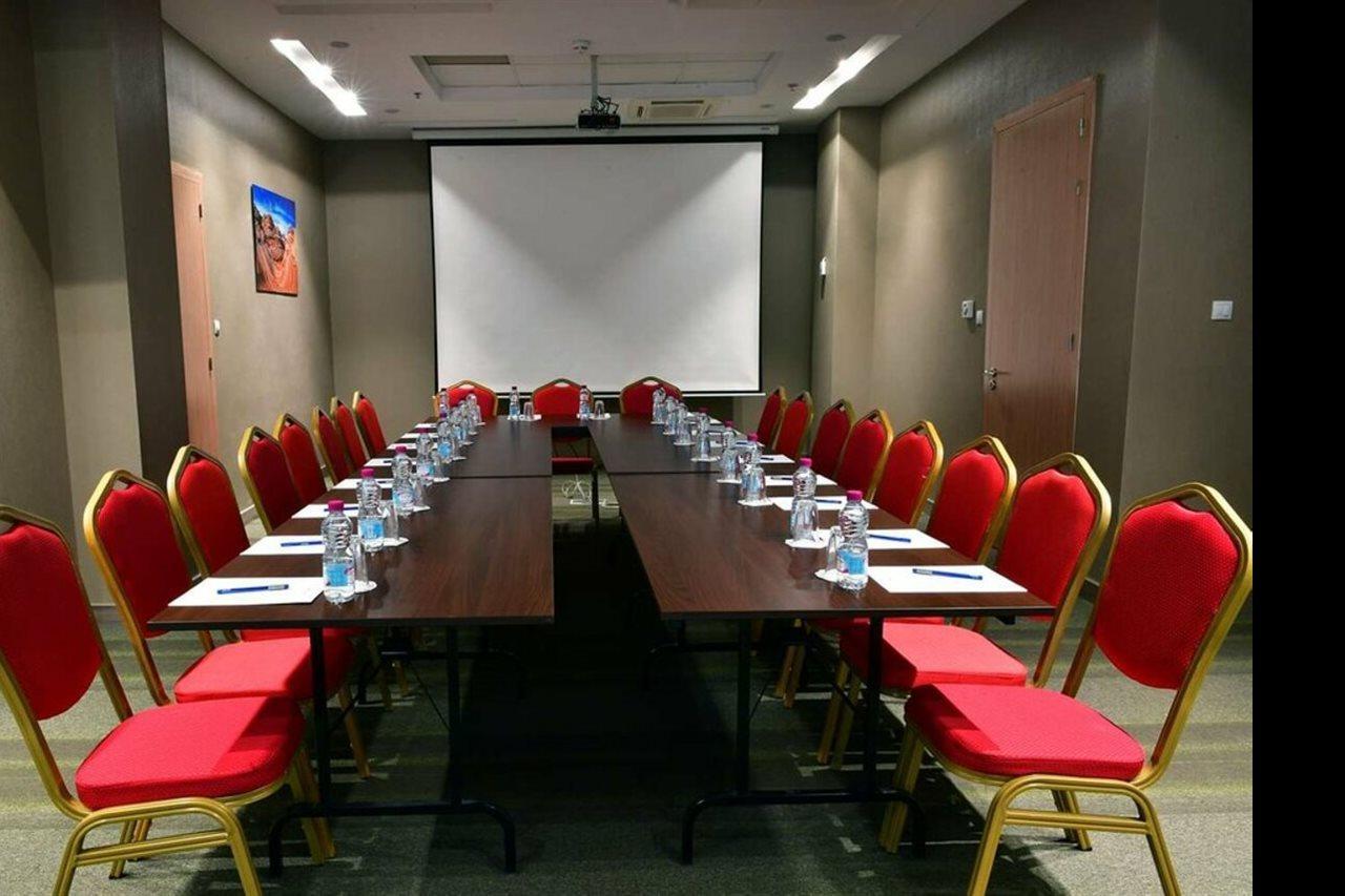 Tulip Inn Naya Algiers Екстер'єр фото