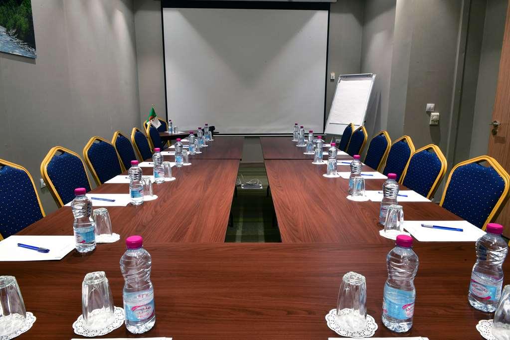 Tulip Inn Naya Algiers Зручності фото